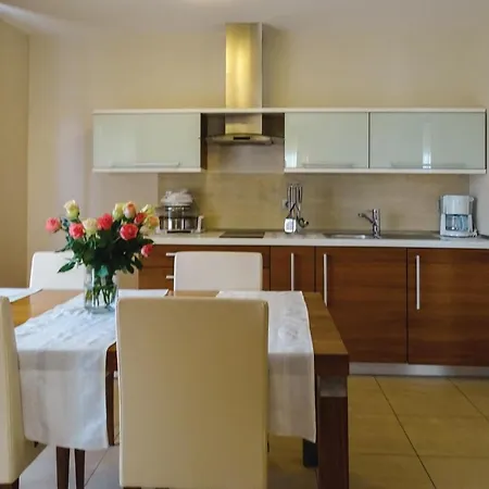 Stunning In With Kitchen